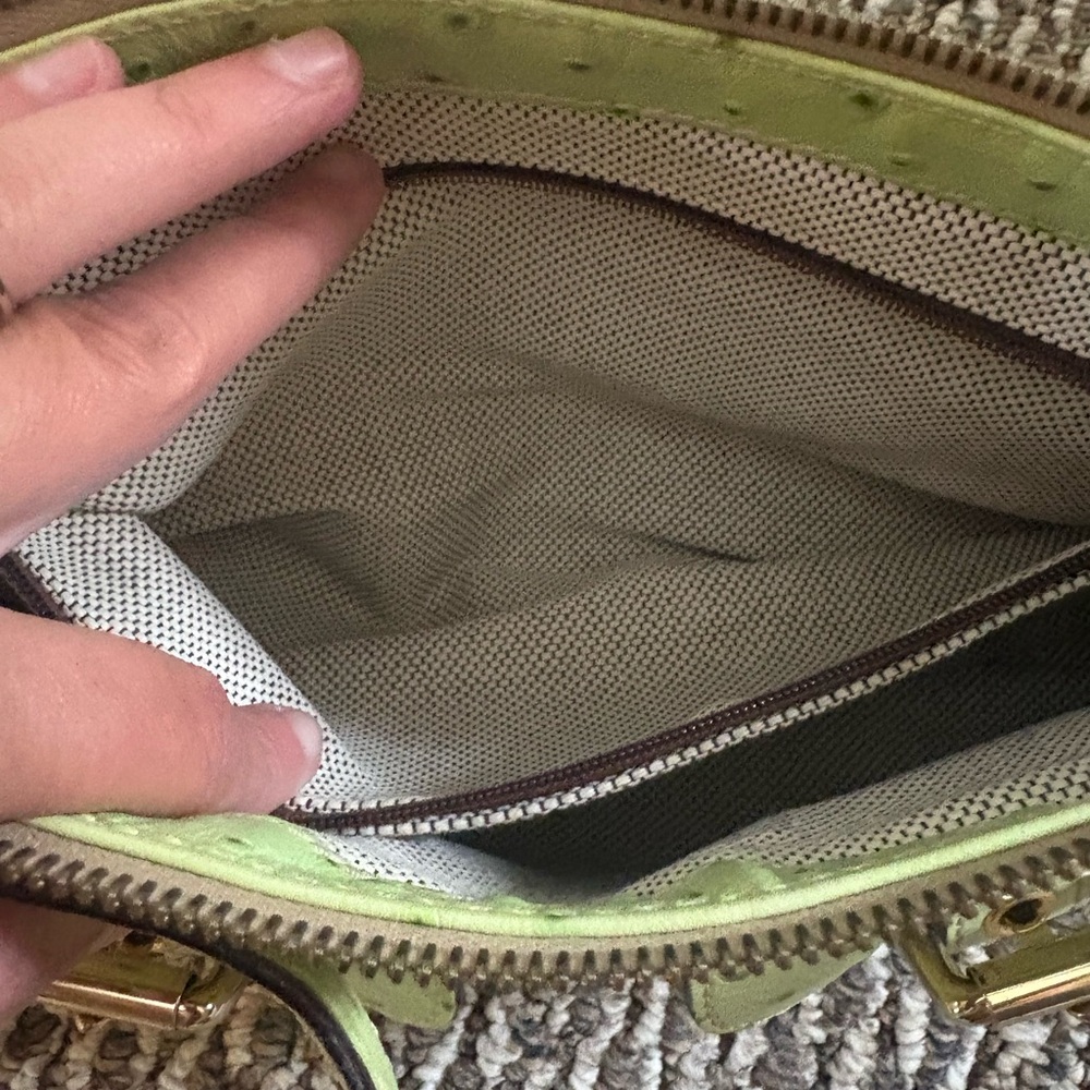 Dooney & Bourke Green Yellow Ostrich Embossed Leather Shoulder Bag Barrel Style - Picture 12 of 12